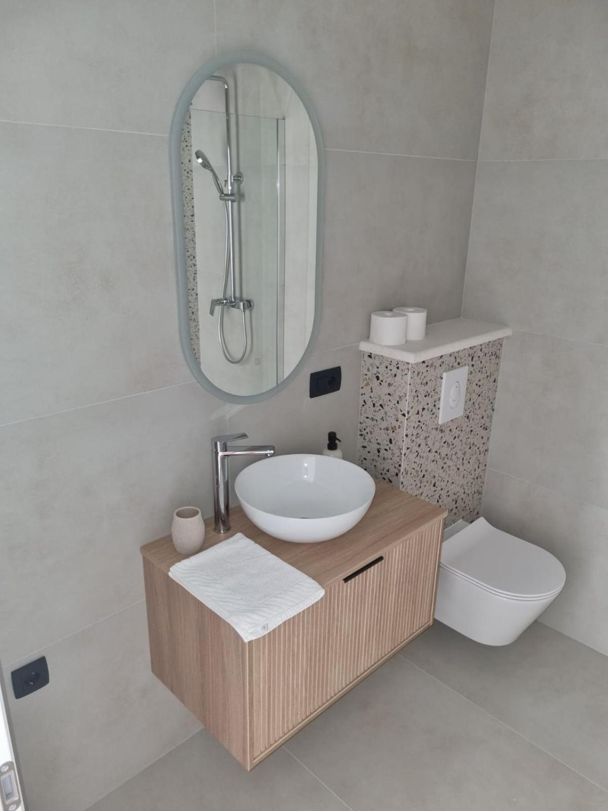 Superior Apartments Luka Бол Екстериор снимка