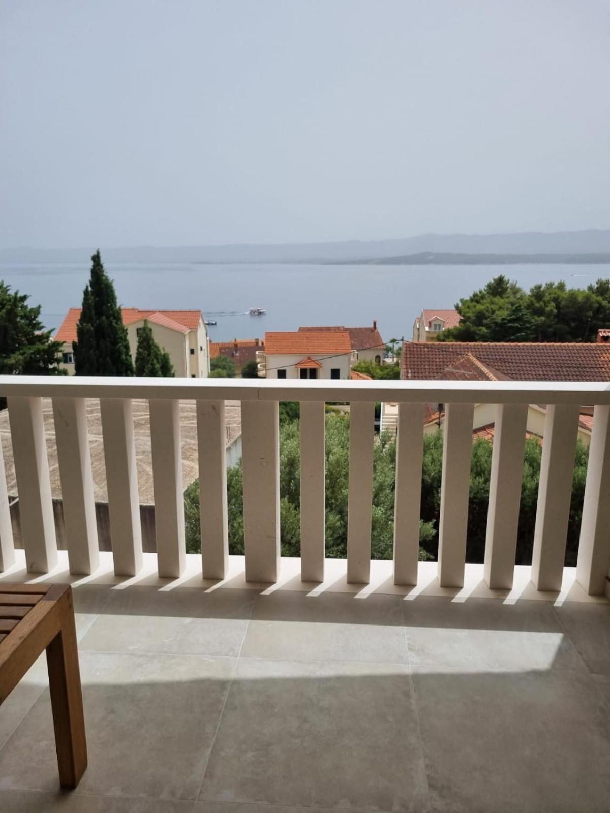 Superior Apartments Luka Бол Екстериор снимка